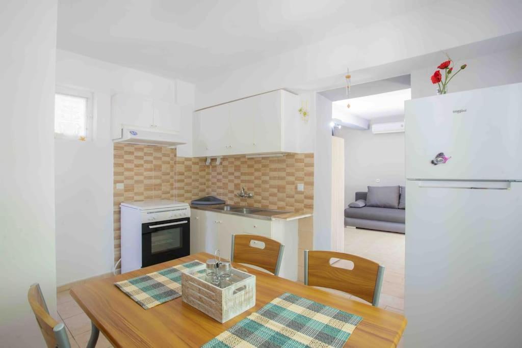 Anthia Private Studio A Breath Away From Beaches Ayios Nikitas Bagian luar foto