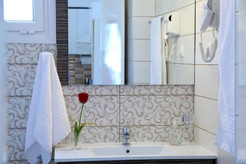 Anthia Private Studio A Breath Away From Beaches Ayios Nikitas Bagian luar foto